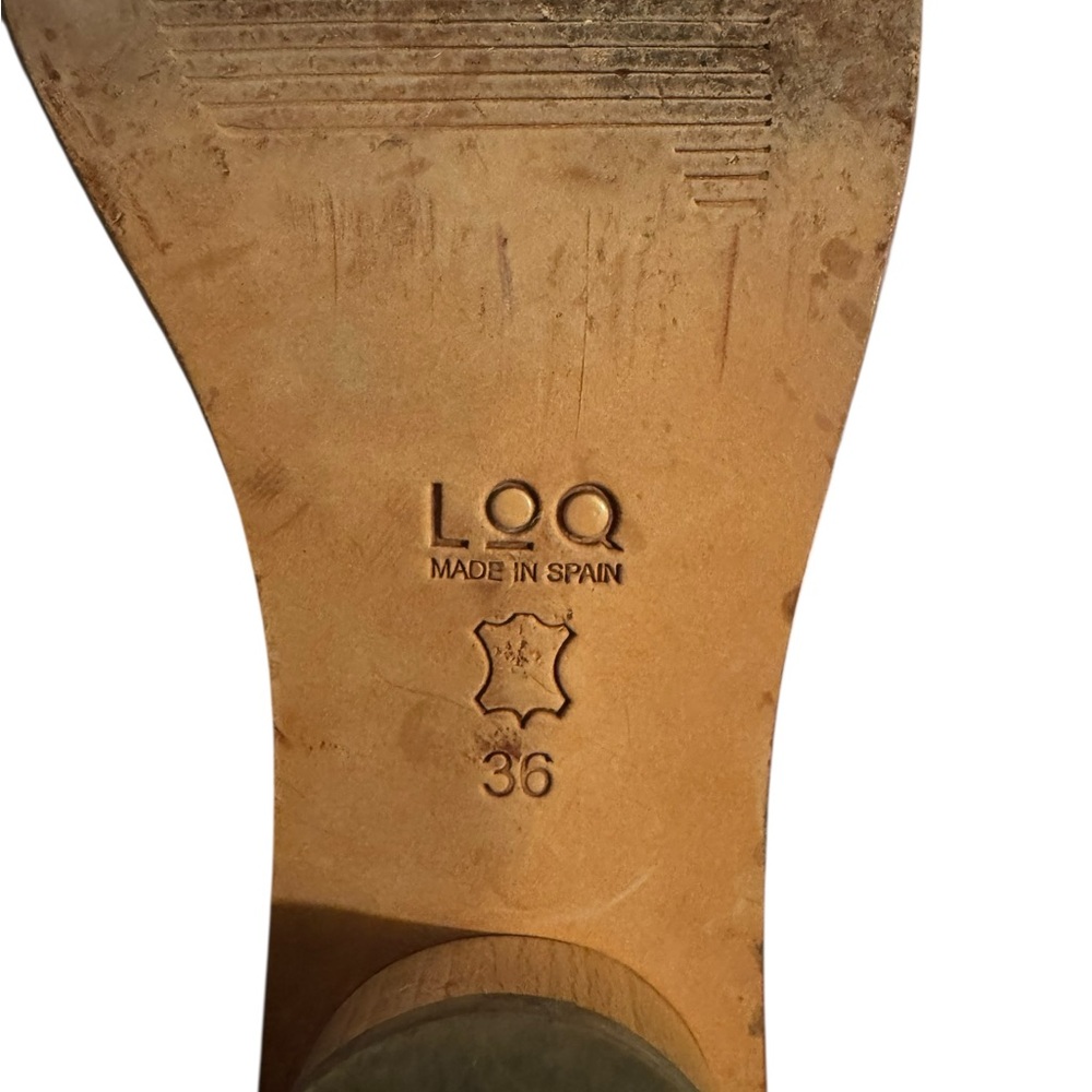 LOQ Woven Slide Sandals - Picture 12 of 13